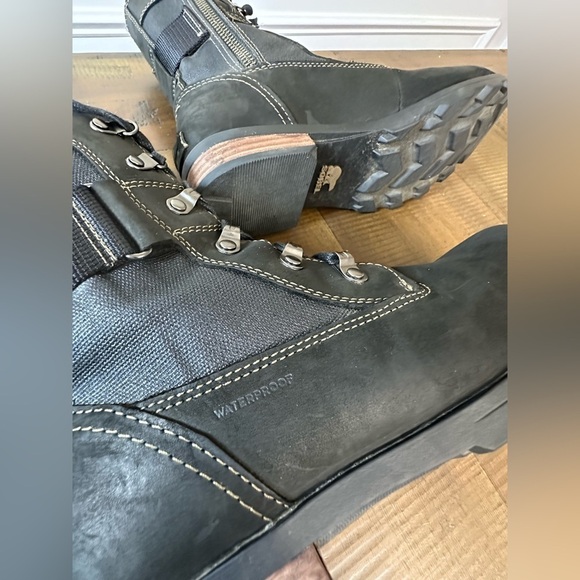 Sorrel women’s 8.5 3042-010 black boots - Picture 9 of 9